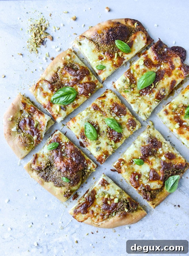 pistachio pesto pizza with fresh mozzarella and honey I howsweeteats.com