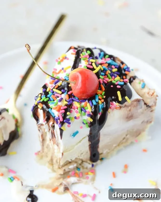 Coffee Ice Cream Sundae Pie with Hot Fudge and Macaroon Crust 9 coffee ice cream sundae pie with a macaroon crust I howsweeteats.com