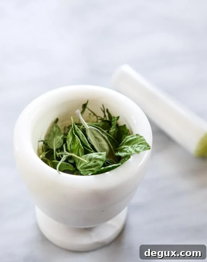 DIY garden herb salt I howsweeteats.com
