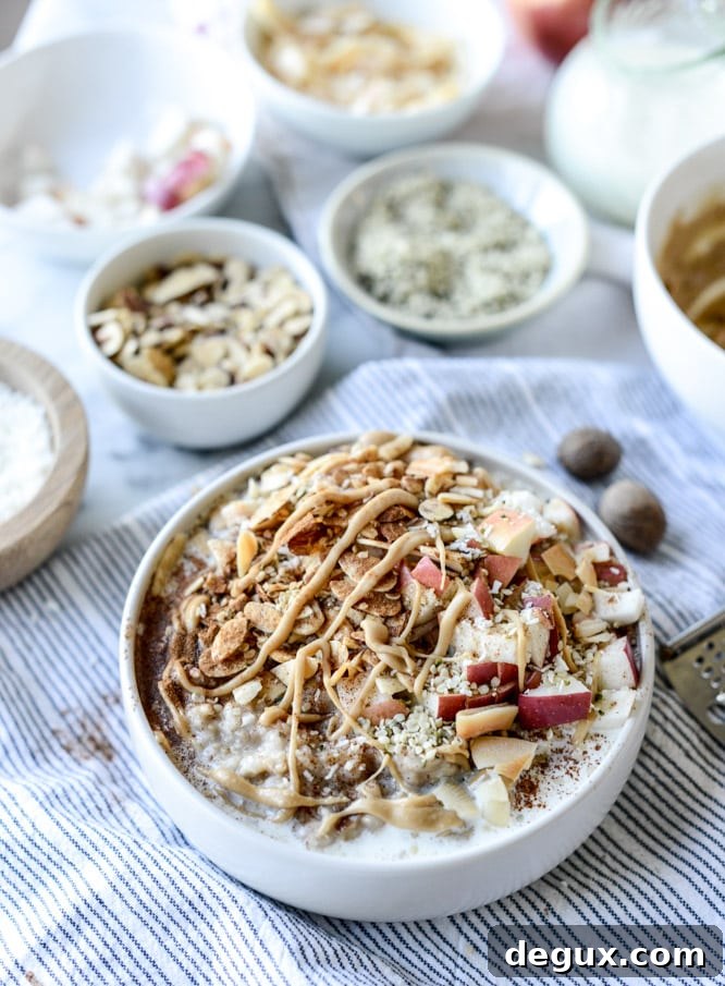 slow cooker apple cinnamon oatmeal with maple cream I howsweeteats.com