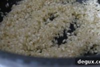 Creamy Parmesan Risotto Recipe for Perfectly Velvety Rice