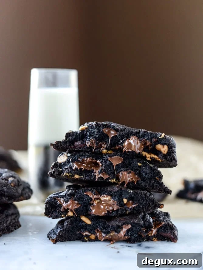 double dark chocolate peanut butter cup cookies I howsweeteats.com