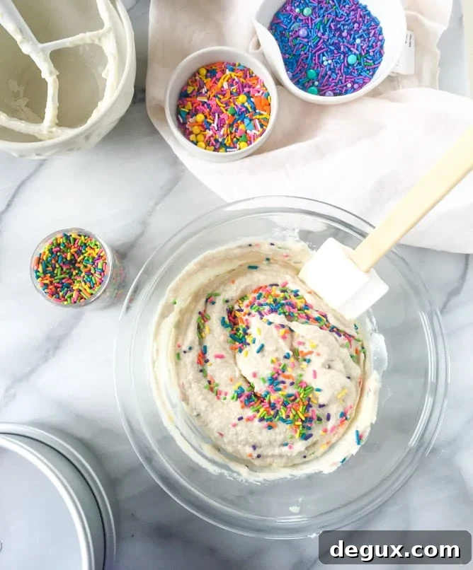mini sprinkle smash cake I howsweeteats.com