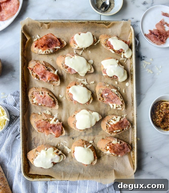 croque monsieur crostini I howsweeteats.com