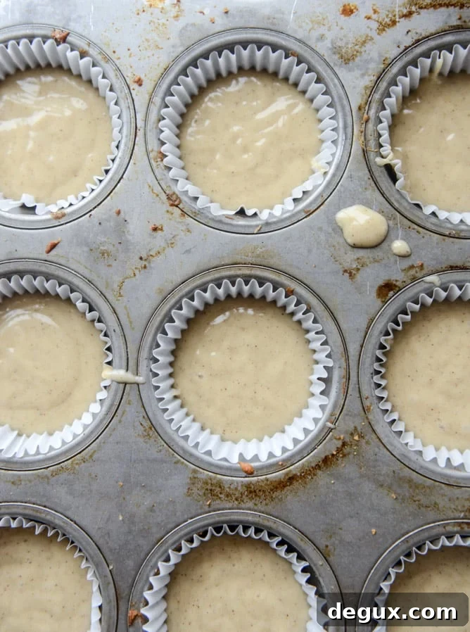 chai cupcakes with brown butter chai icing and crunchy sugar sprinkle I howsweeteats.com