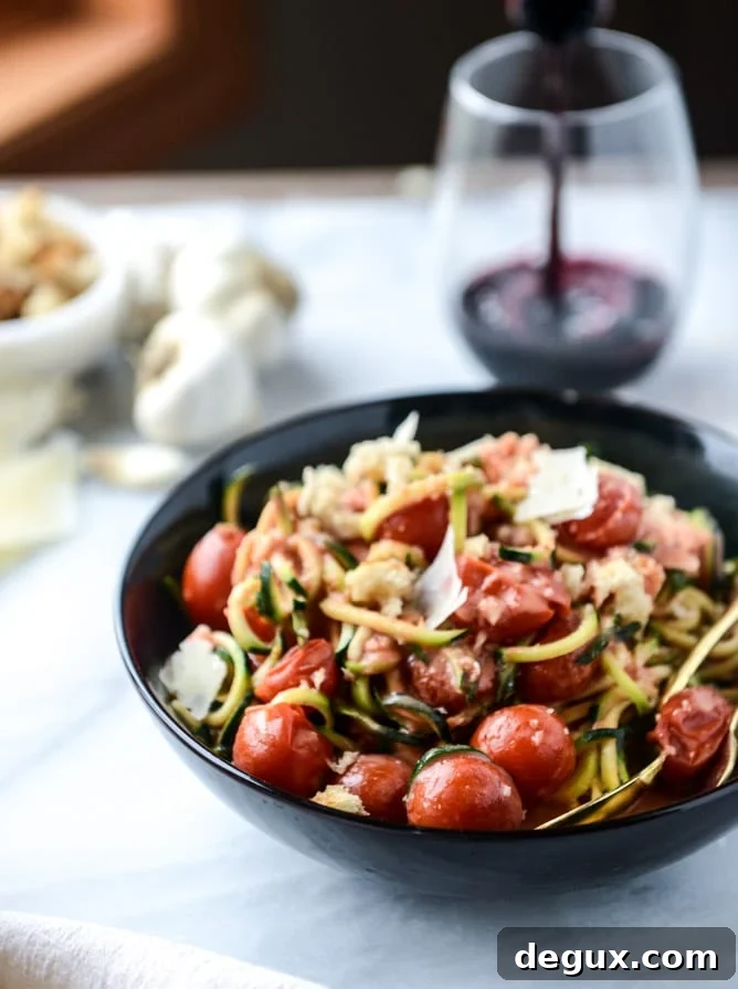 zucchini noodles with garlic tomato cream sauce I howsweeteats.com
