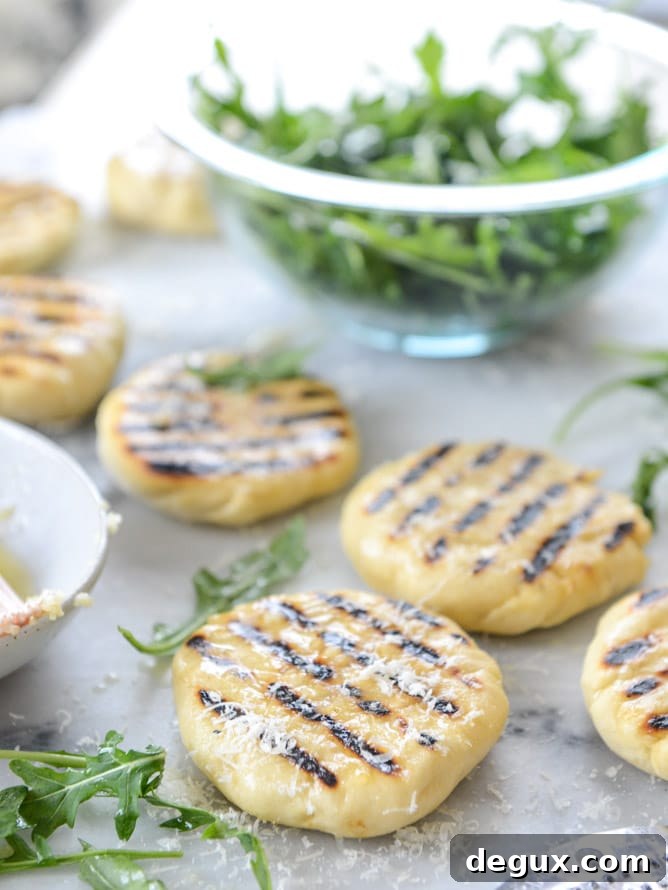 charred tomato and garlic butter mini pizzas I howsweeteats.com