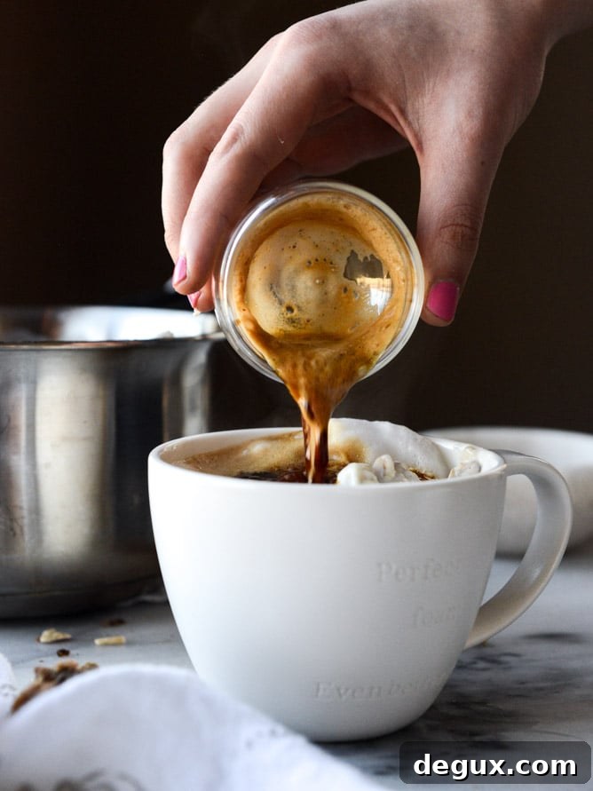 how to make an oatmeal latte I howsweeteats.com