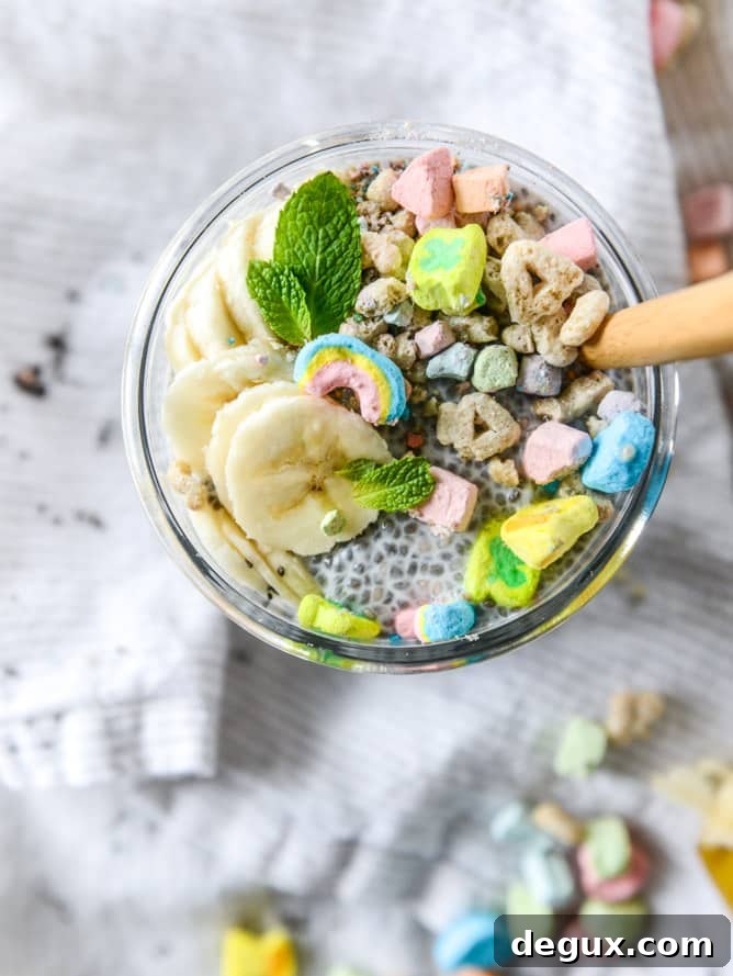 Cereal Milk Chia Pudding with Lucky Charms Crumble 3 cereal milk chia pudding with lucky charms crumbs I howsweeteats.com
