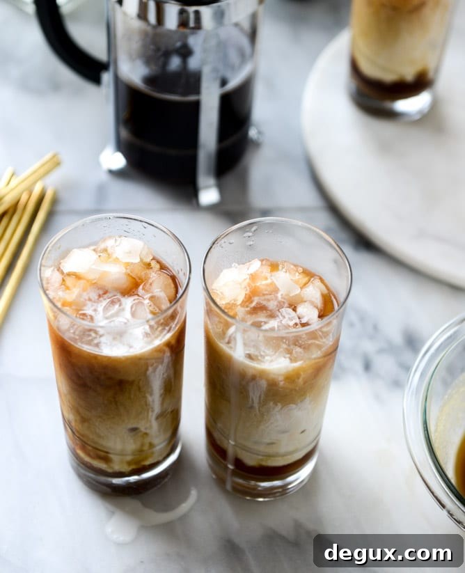 iced whiskey coffees with whiskey syrup I howsweeteats.com