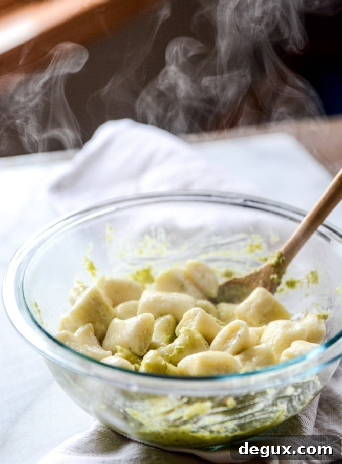 homemade ricotta gnocchi with asparagus pesto I howsweeteats.com