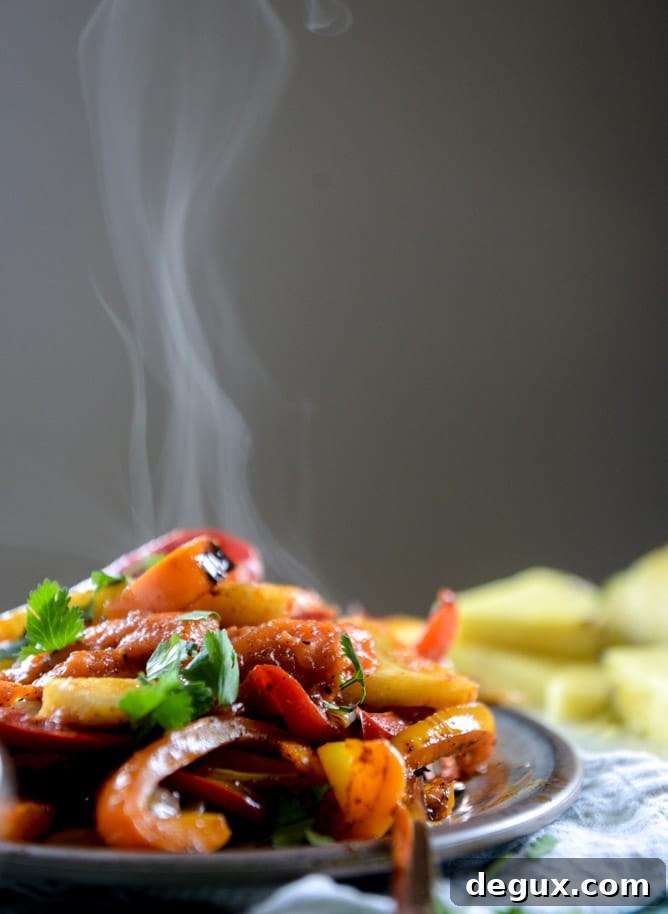 hawaiian chicken fajitas I howsweeteats.com