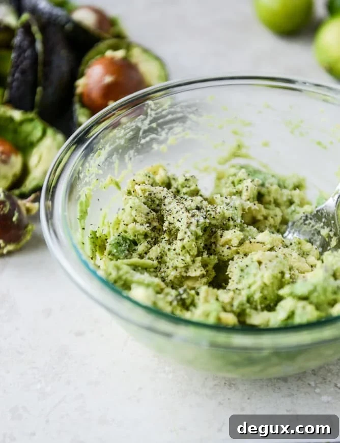 roasted tomato and charred lime guacamole I howsweeteats.com