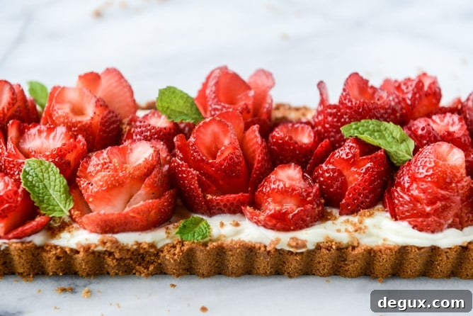 5 ingredient strawberry rose tart I howsweeteats.com