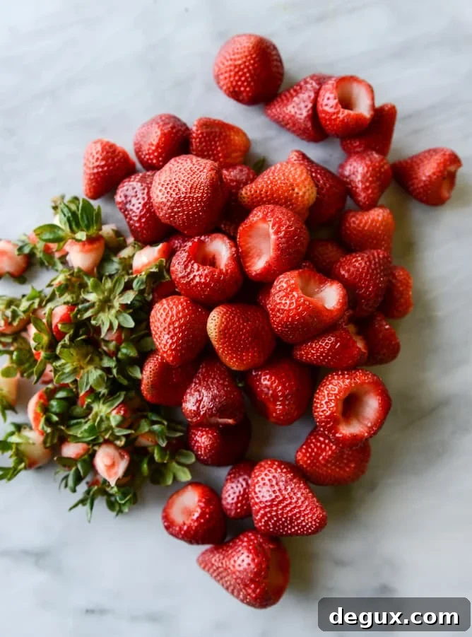 smore's strawberries I howsweeteats.com