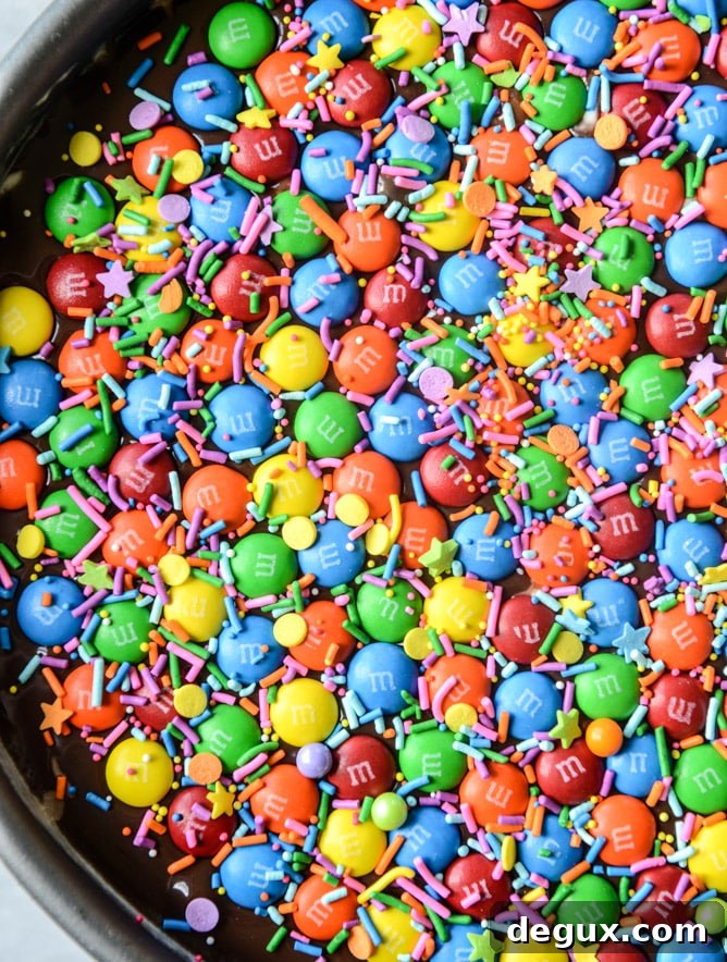 Confetti Ice Cream Fudge Pie with M&M's 6 confetti ice cream fudge pie with M&M'S I howsweeteats.com