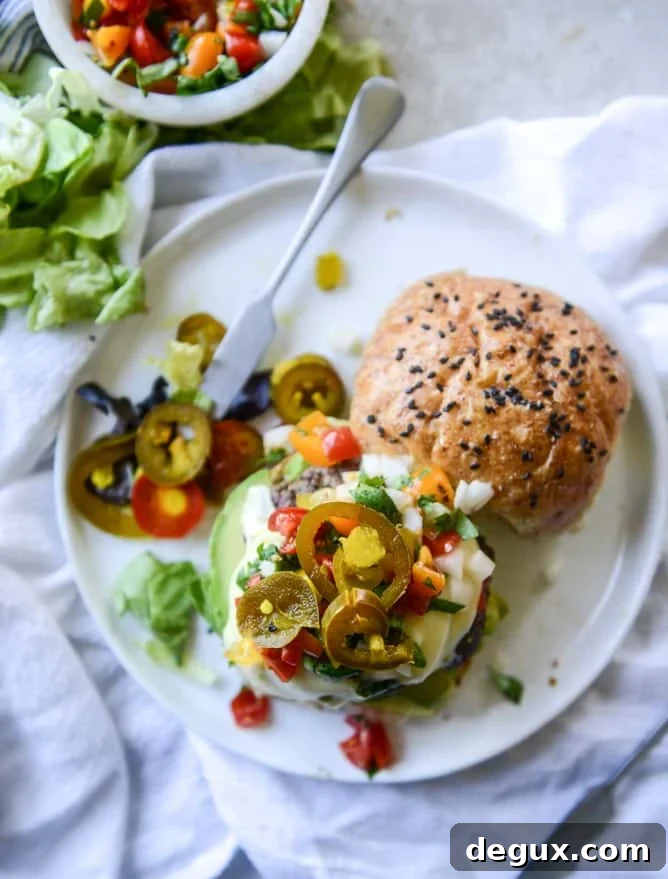 how to make queso cheese burgers I howsweeteats.com