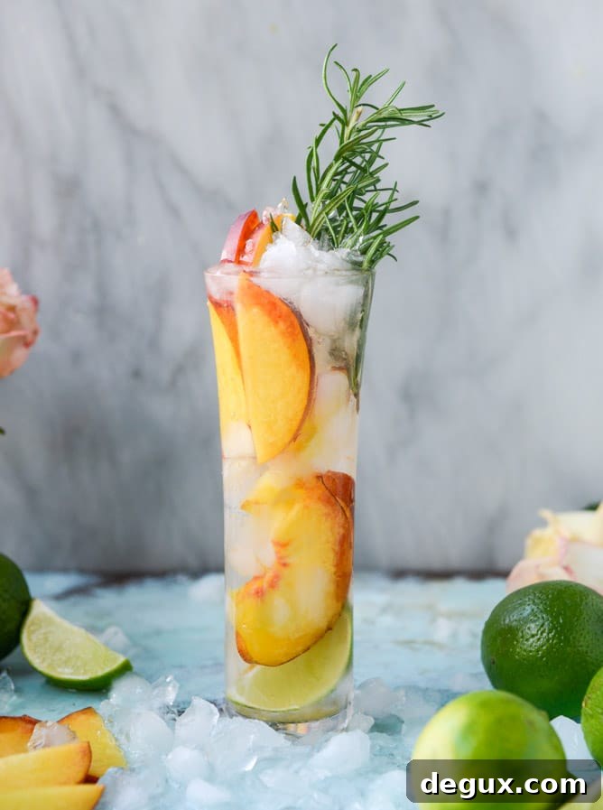 fresh peach gin and tonic I howsweeteats.com