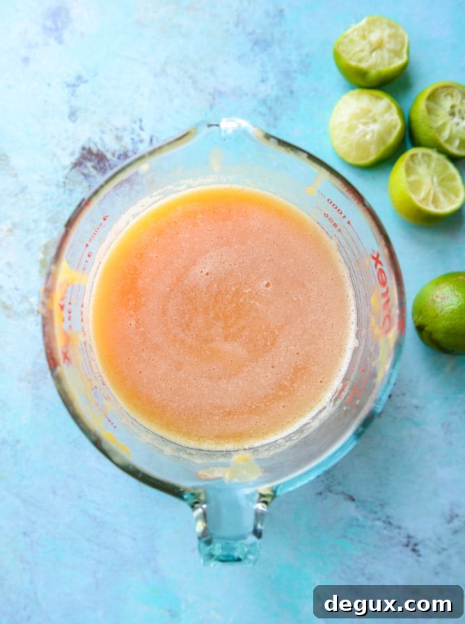 Pineapple and Peach Agua Fresca Recipe for Refreshing Summer Drinks 4 pineapple peach agua fresca I howsweeteats.com