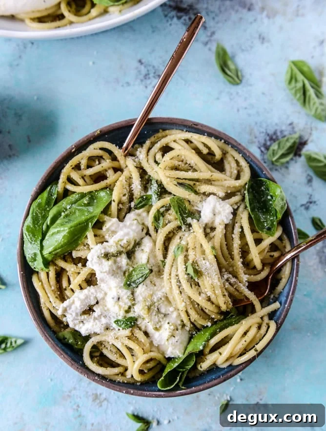 Bucatini with Creamy Burrata and Fresh Pesto 8 pesto pasta with burrata I howsweeteats.com