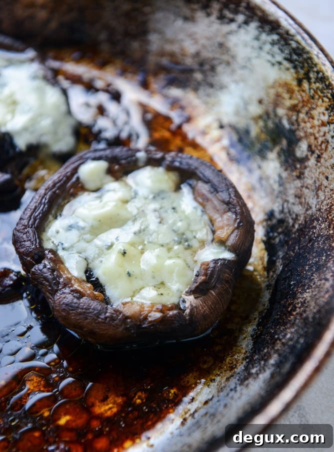 blue cheese portobello burgers by @howsweeteats I howsweeteats.com
