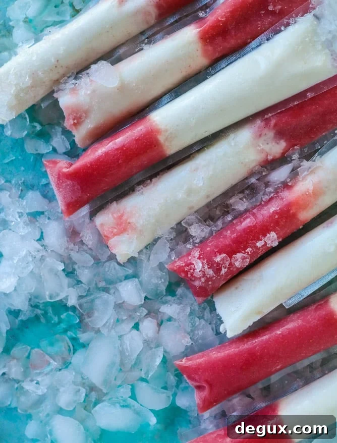 lava flow cocktail pops by @howsweeteats I howsweeteats.com