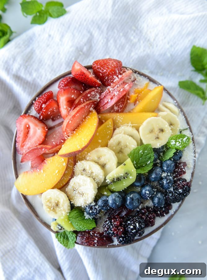 rainbow coconut smoothie bowls by @howsweeteats I howsweeteats.com