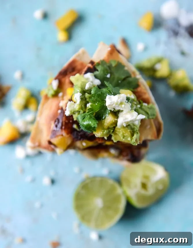 honey glazed chicken quesadillas with peach guacamole by @howsweeteats (in partnership with pernod classic) I howsweeteats.com 