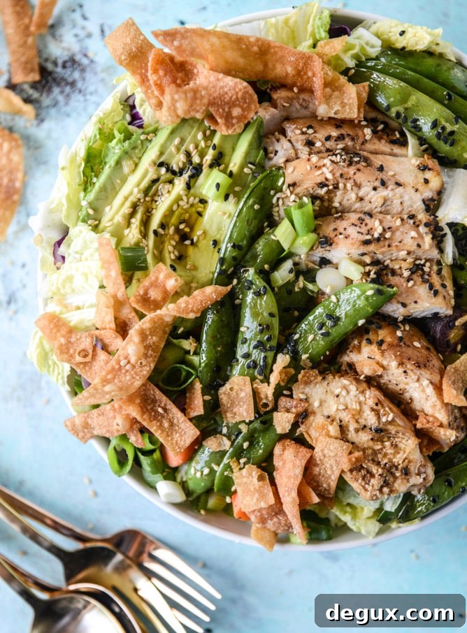 chinese chicken salad with sesame garlic dressing I howsweeteats.com