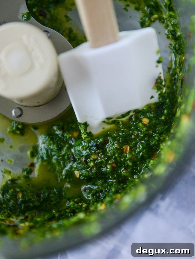 chimichurri fries with gorgonzola I howsweeteats.com