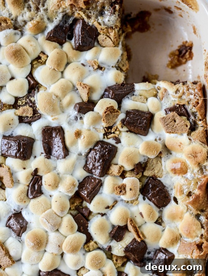 Chocolate Chip S'mores Cookie Bars 3 chocolate chip s'mores barsI howsweeteats.com