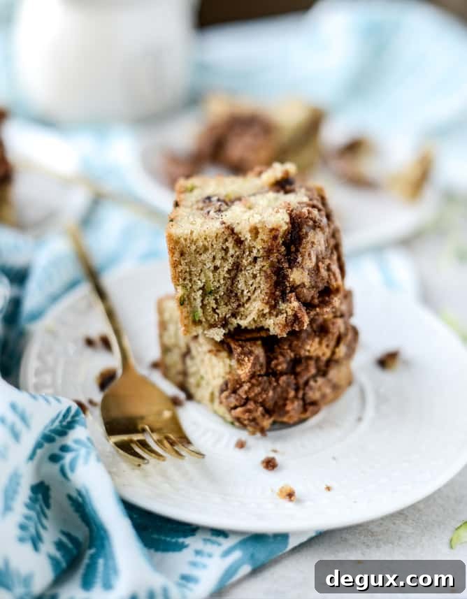 zucchini bread coffee cake by @howsweeteats I howsweeteats.com 