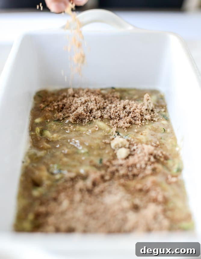 zucchini bread coffee cake by @howsweeteats I howsweeteats.com 