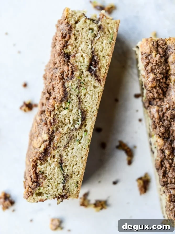 zucchini bread coffee cake by @howsweeteats I howsweeteats.com 