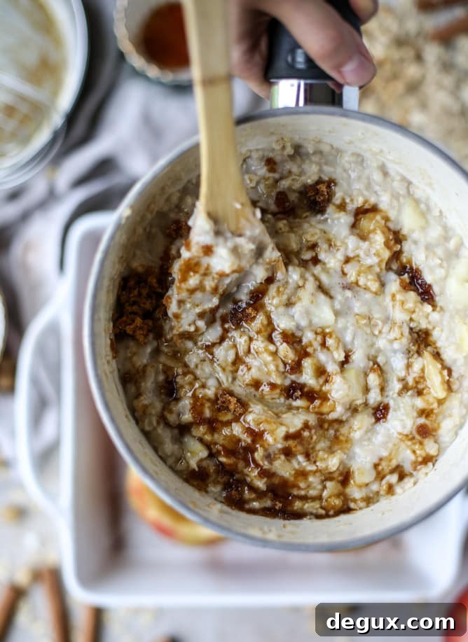 Maple Brown Butter Baked Apples with Oatmeal and Toasted Hazelnuts (Video) 4 oatmeal baked apples with maple brown butter I howsweeteats.com