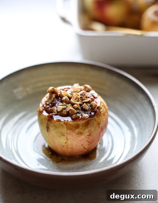 Maple Brown Butter Baked Apples with Oatmeal and Toasted Hazelnuts (Video) 9 oatmeal baked apples with maple brown butter I howsweeteats.com