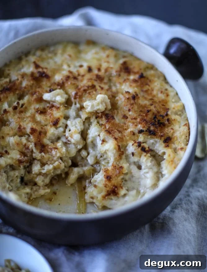 Gruyère Mac and Cheese with Sweet Caramelized Onions 8 gruyere mac and cheese with caramelized onions I howsweeteats.com