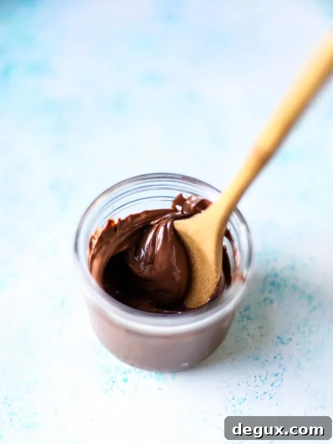 Pumpkin Nutella Hot Chocolate Recipe (Video) 4 pumpkin nutella hot chocolate I howsweeteats.com