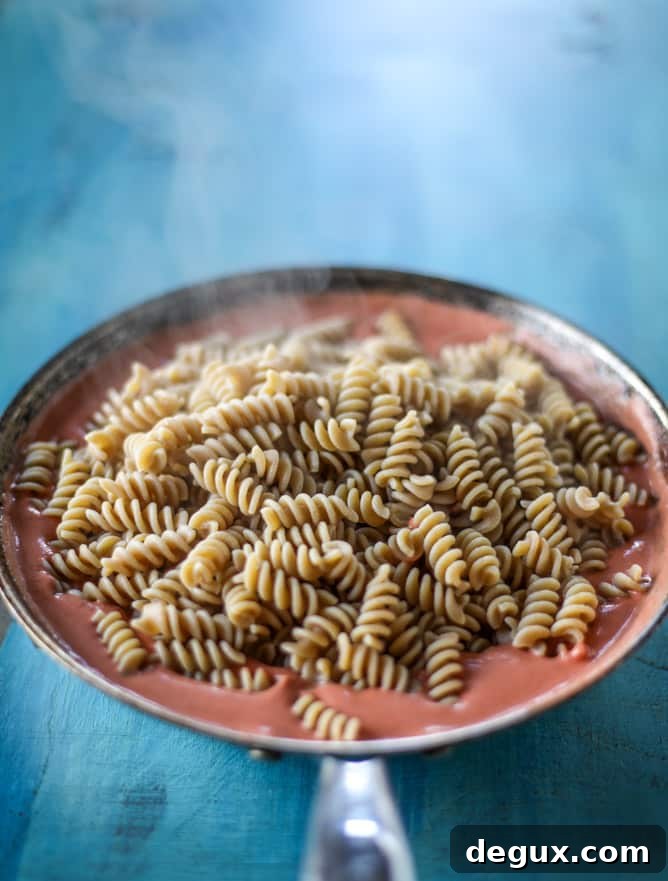 30-Min Tomato Cream Pasta with Crispy Grilled Cheese Crumbs 3 tomato cream pasta with grilled cheese crumbs I howsweeteats.com