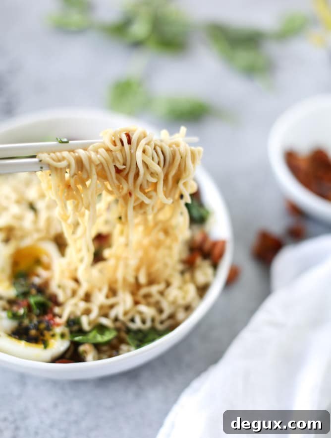 bacon and egg ramen I howsweeteats.com 