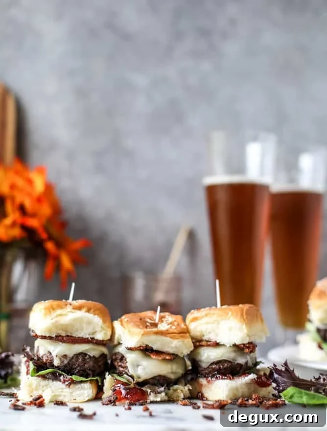 Espresso-Rubbed Brunch Sliders with Vanilla Bacon 5 espresso brunch sliders with vanilla bacon I howsweeteats.com
