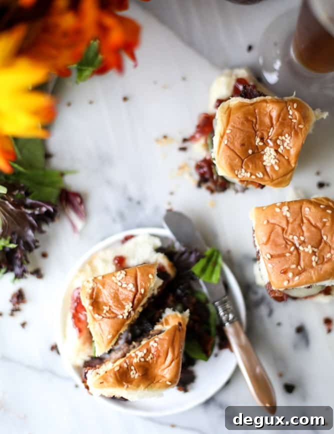 Espresso-Rubbed Brunch Sliders with Vanilla Bacon 9 espresso brunch sliders with vanilla bacon I howsweeteats.com