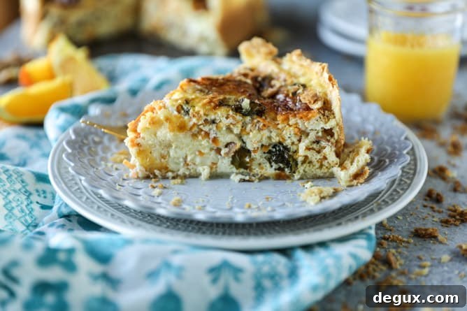 spiralized sweet potato, kale and bacon quiche I howsweeteats.com 