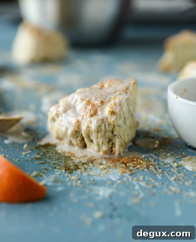 Cinnamon Orange Mini Scones — Soft Zesty Tea Treats 10 mini cinnamon orange scones I howsweeteats.com