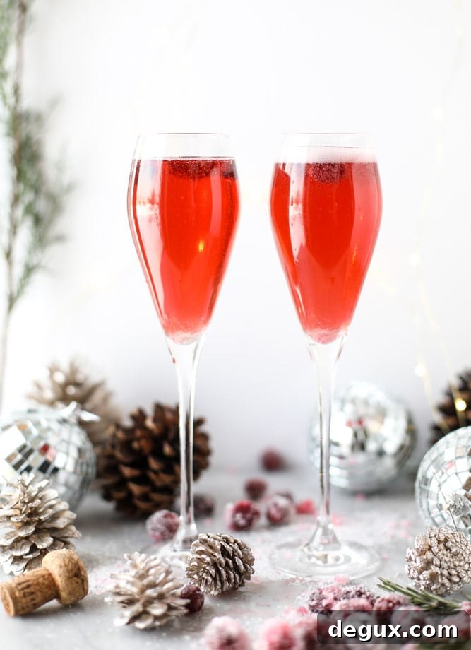 Christmas Morning Mimosa Recipe for a Festive Brunch 4 christmas morning mimosas I howsweeteats.com