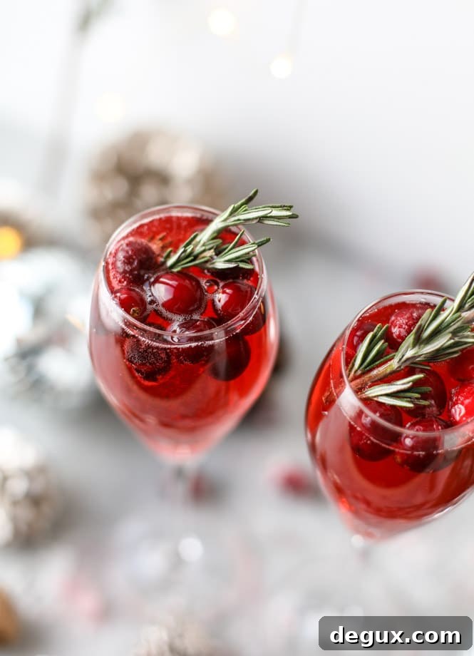 Christmas Morning Mimosa Recipe for a Festive Brunch 5 christmas morning mimosas I howsweeteats.com