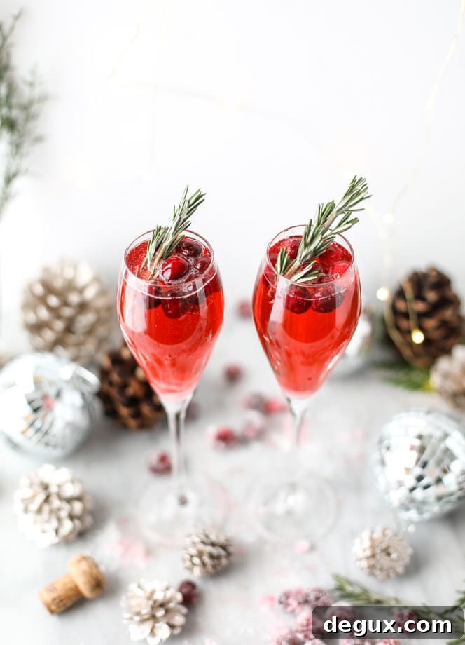 Christmas Morning Mimosa Recipe for a Festive Brunch 7 christmas morning mimosas I howsweeteats.com