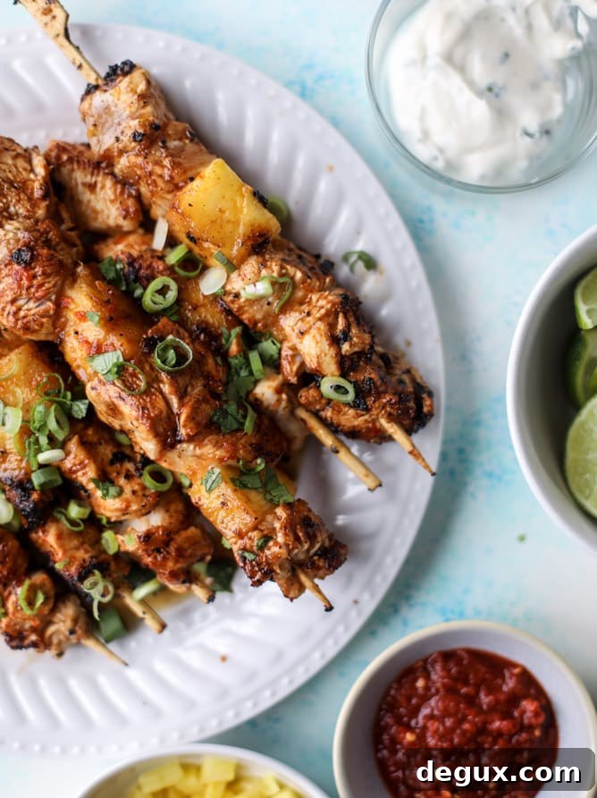 pineapple chili chicken skewers I howsweeteats.com