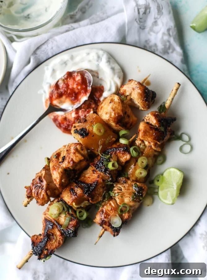 pineapple chili chicken skewers I howsweeteats.com