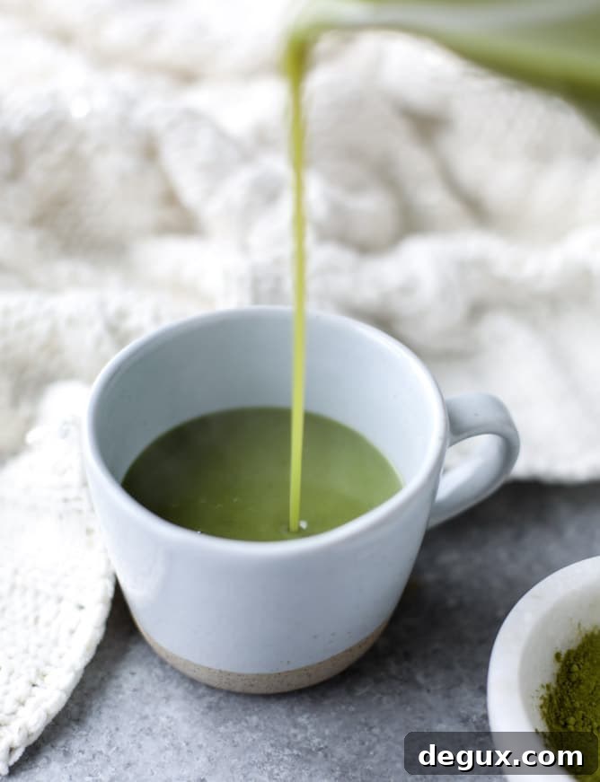 matcha honey hot chocolate with toasted marshmallows I howsweeteats.com 